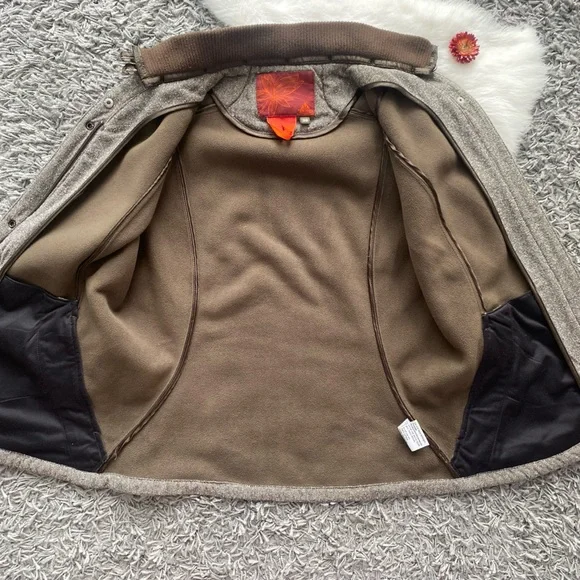 Women's Gray Utility Jacket - Picture 6 of 11